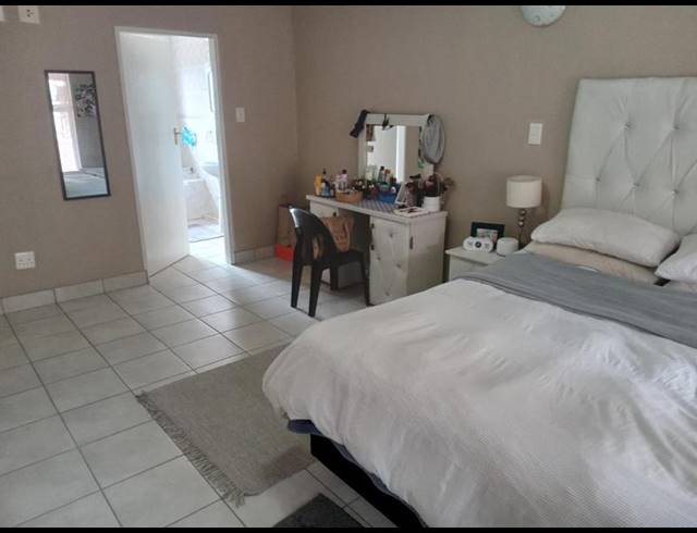 3 BEDROOM TOWNHOUSE FOR SALE IN EASTLEIGH